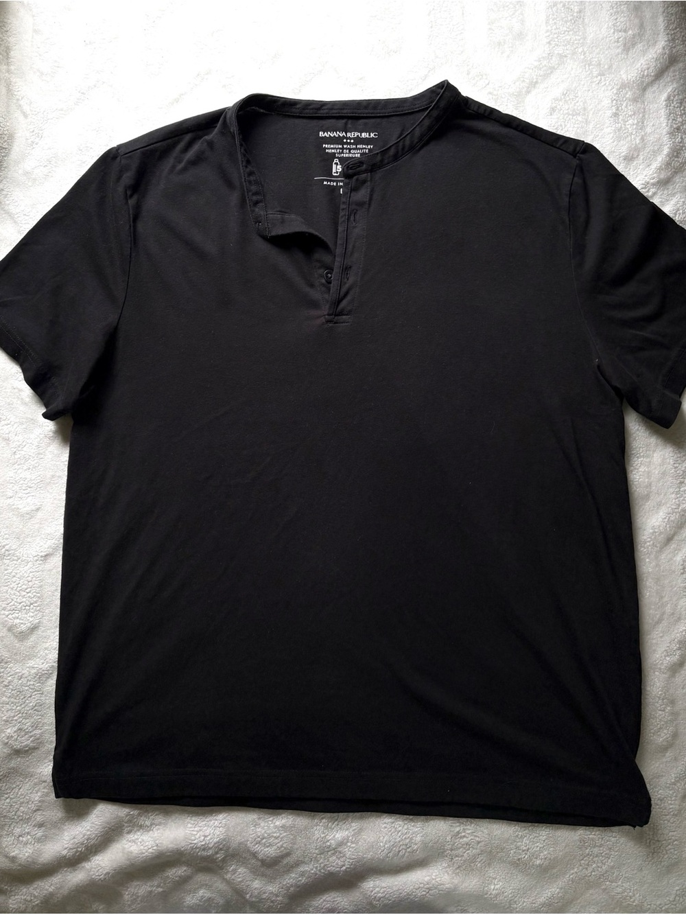 Banana Republic Premium Henley Short Sleeve Black Medium/Large